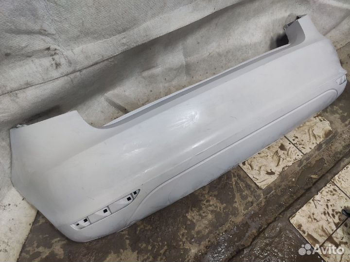 Бампер задний с отверстием под катафот Skoda Fabia