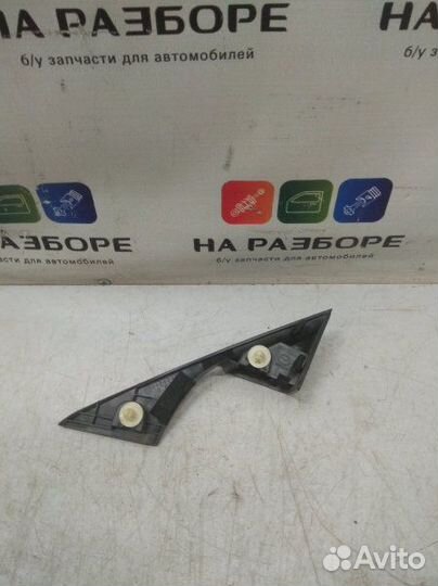 Накладка двери внутренняя передняя левая Mazda 6