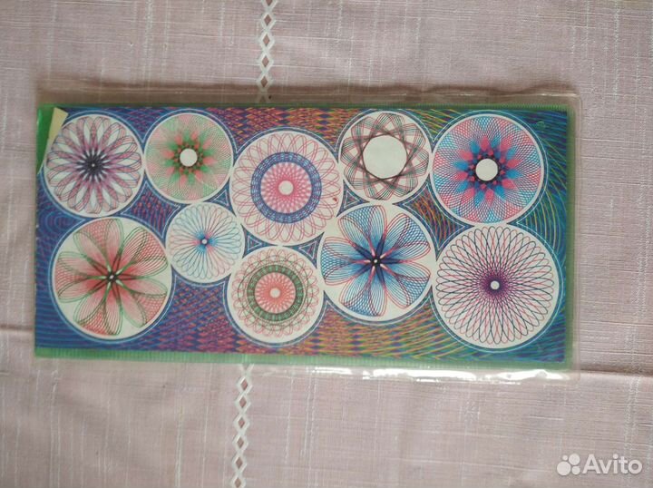 Развивающая игра для детей линейка спирограф