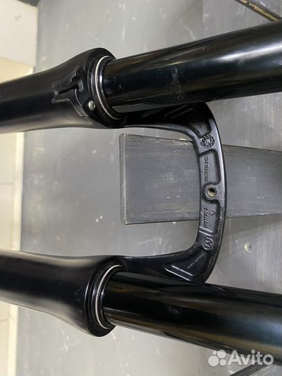 Вилка велосипедная 26 sr suntour