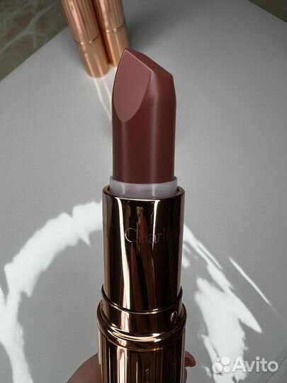 Charlotte tilbury pillow talk помада