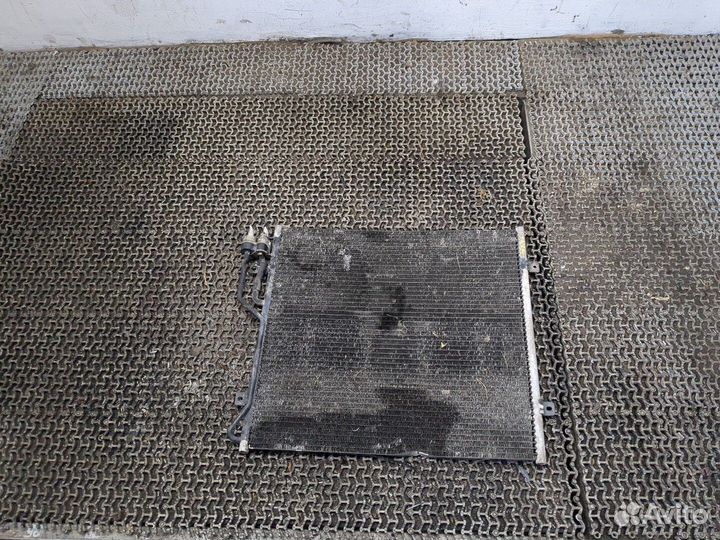 Радиатор кондиционера Jeep Liberty, 2004