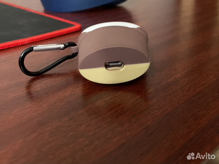 Чехол на airpods