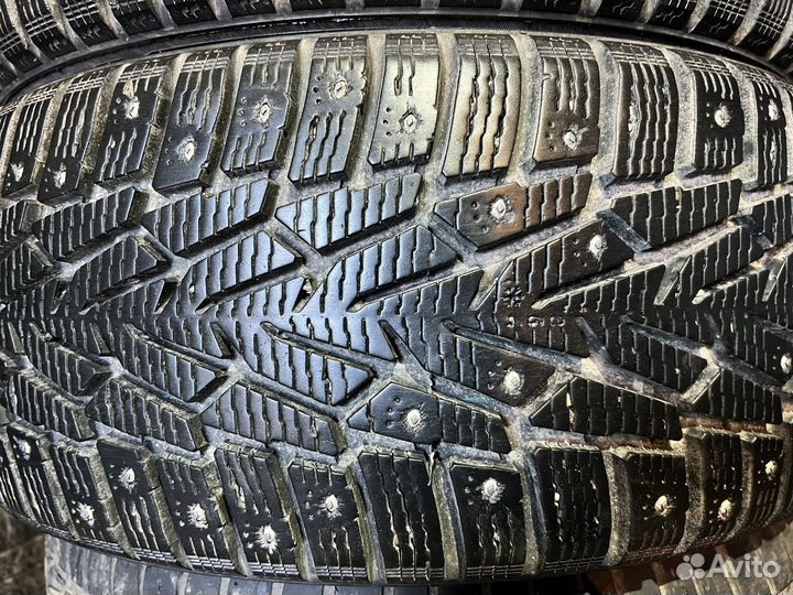 Nokian Tyres Hakkapeliitta 7 215/50 R17