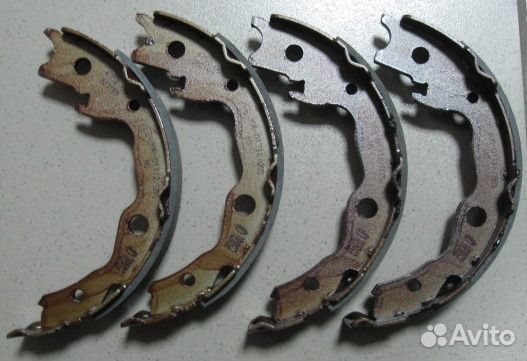Колодки ручника комплект Tiida/Qashqai/Juke/Rav4