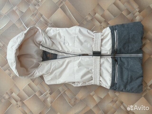 Жилетка для девочки в отличном состоянии р.140