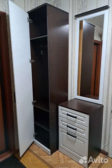 Шкаф в прихожую б/у