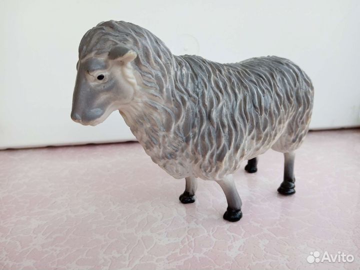 Животные разные