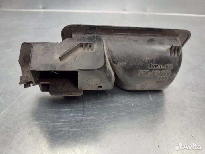 Ручка двери внутренняя правая Audi 80/90 B4
