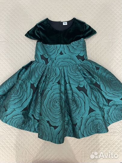 Нарядное платье 116-122р