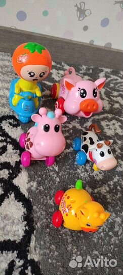 Игрушки, шнуровки, магнитная мозаика, пазлы