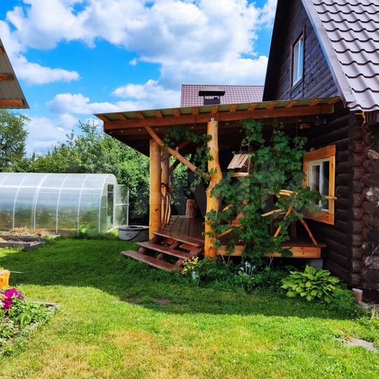 Дом 107 м² на участке 5 сот.