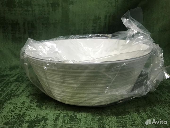 Салатник Wedgwood Intaglio Platinum