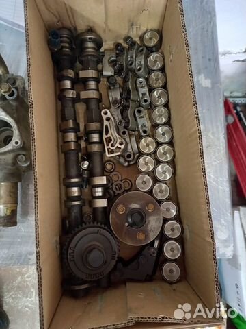 Распредвалы Nissan sunny 2004г