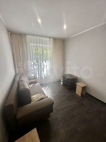 Комната 11 м² в 6-к., 2/4 эт.