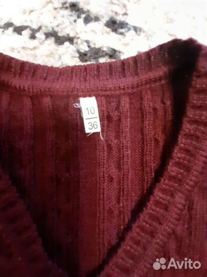 Жилет школьный бордовый