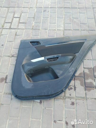 Обшивка задней правой двери geely Emgrand EC7