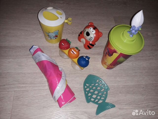 Стакан, мяч, ночник