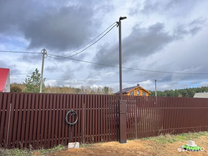 Трубостойка. Ввод кабеля на участок под землёй