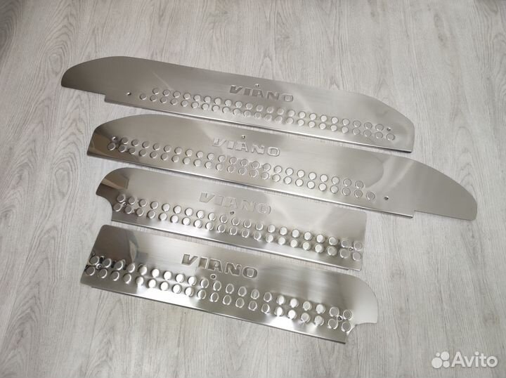 Накладки на пороги Mercedes Viano 2004-2015 (новые