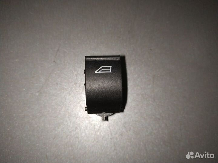 Кнопка стеклоподьемника Форд Фокус 3
