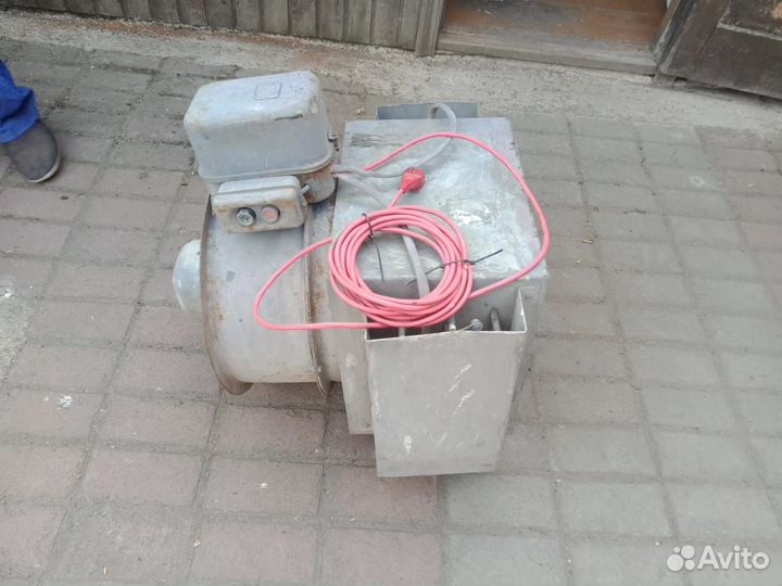 Тепловентилятор напольный промышленный