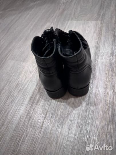 Ботинки женские демисезонные 38 размер