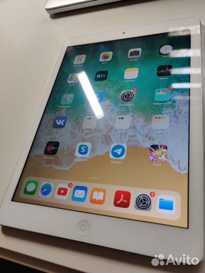 Продаю iPad Air (Wi-Fi, A1474)