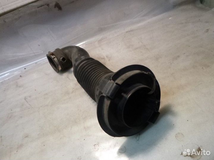 Патрубок воздушного фильтра chrysler sebring/dodge