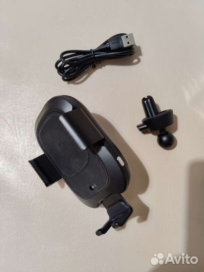 Беспроводная зарядка для авто Baseus car wireless