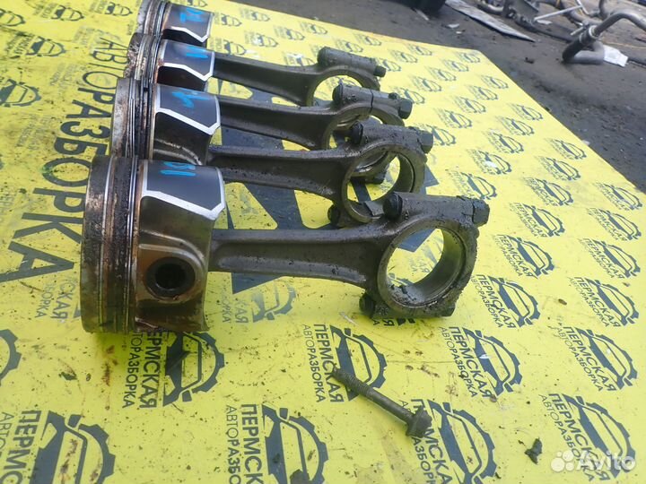 Поршень с шатуном для Peugeot 301 2013)