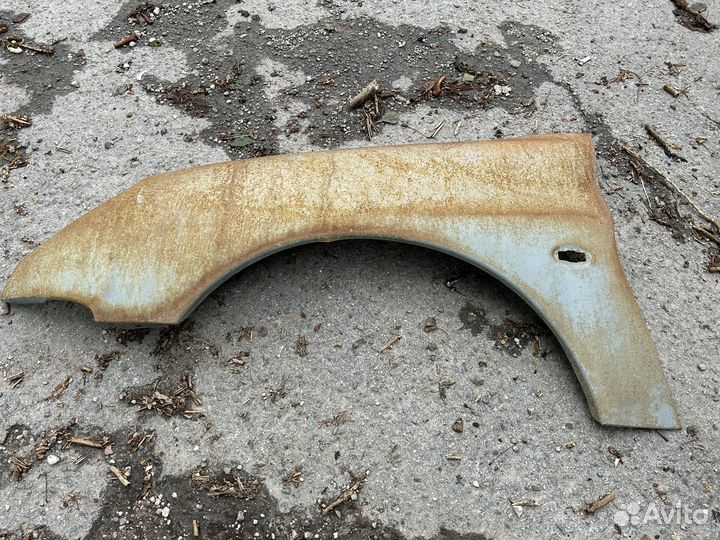 Крыло Пежо 206 левое переднее