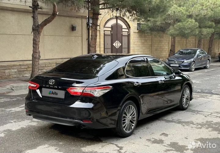 Toyota Camry 2.5 AT, 2019, 181 000 км
