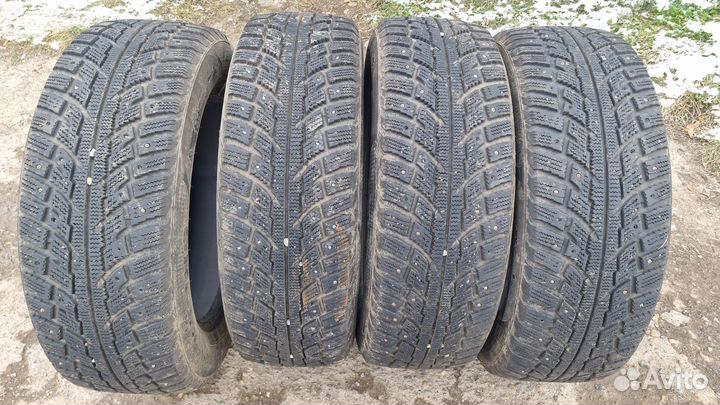Kumho I'Zen KW31 235/60 R18 107Y