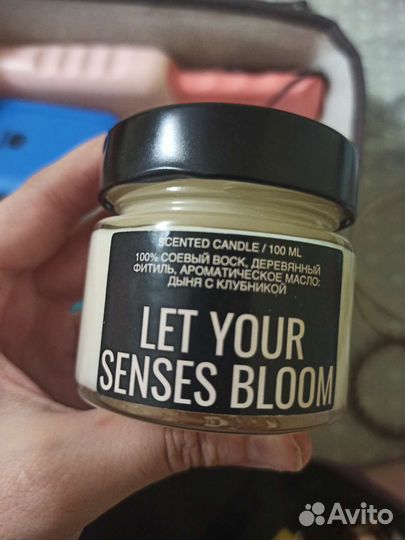 Свеча с запахом дыня с клубникой