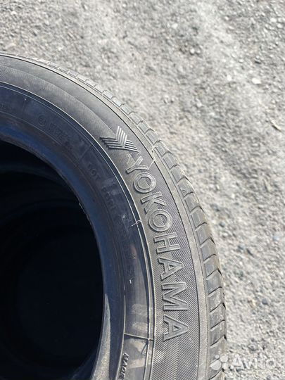 Yokohama dB Decibel E70 215/60 R16