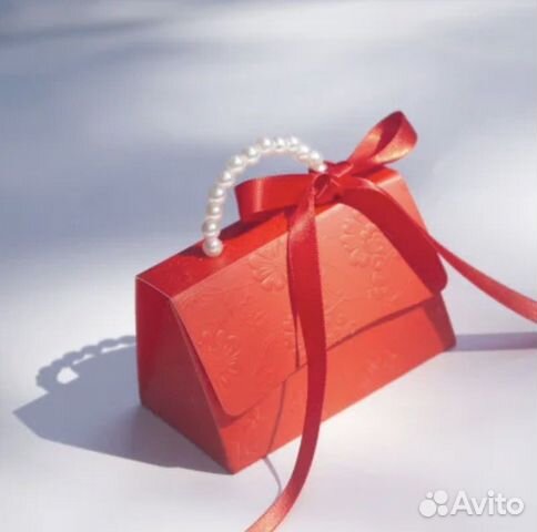 Коробка подарочная сумочка