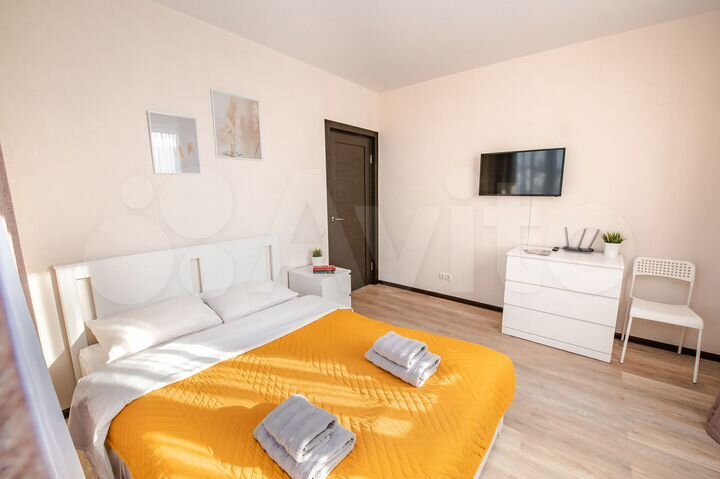 2-к. квартира, 40 м², 8/17 эт.