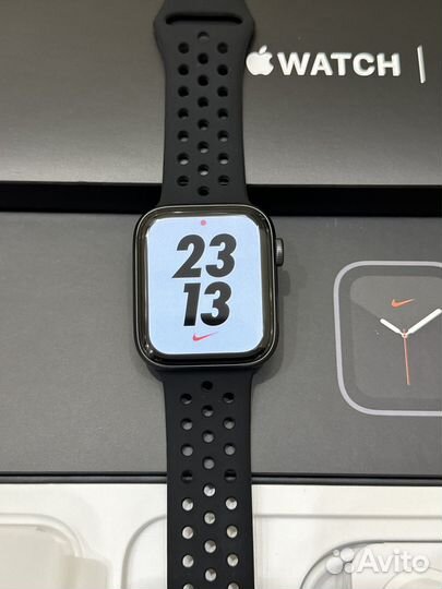 Apple Watch Se 44mm Nike Оригинал