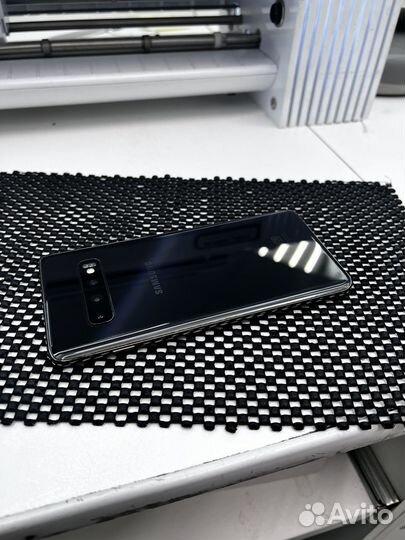 Samsung galaxy S10 8/128 Exynos