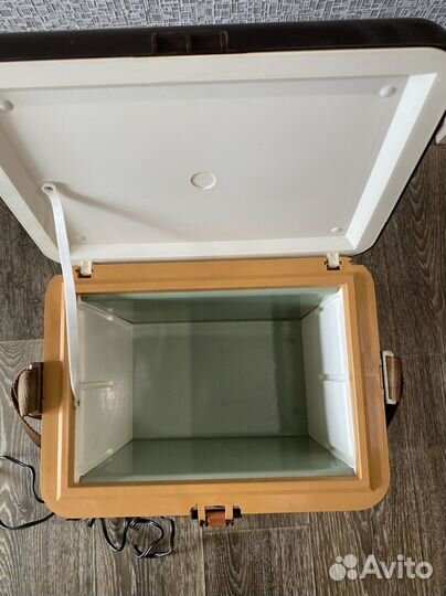 Холодильник переносной (холодок)