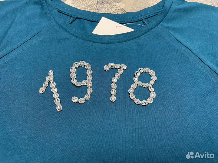 Футболки с вышивкой камнями