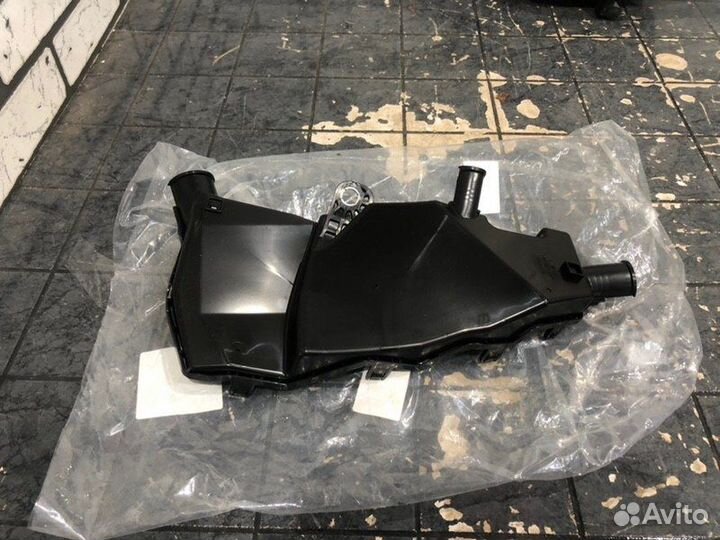 Крышка блока предохранителей передняя Toyota Camry