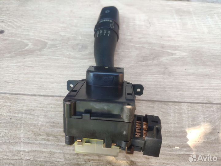 Переключатель дворников Hyundai Elantra 3 XD J3