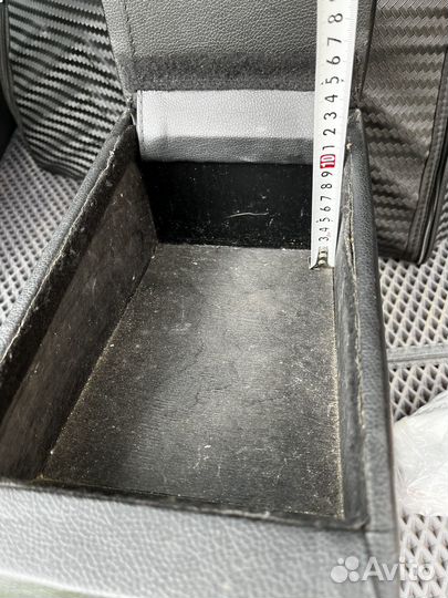 Подлокотник