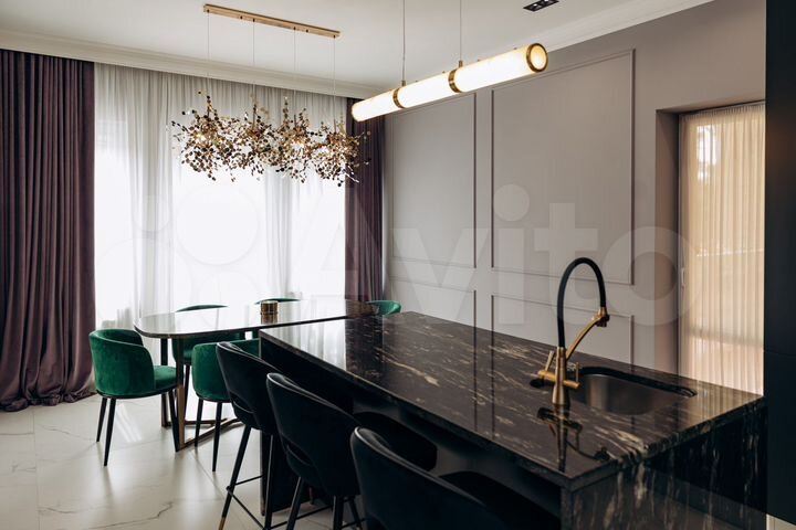 3-к. квартира, 147 м², 2/9 эт.