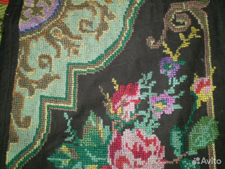 Вышивка. Газетница