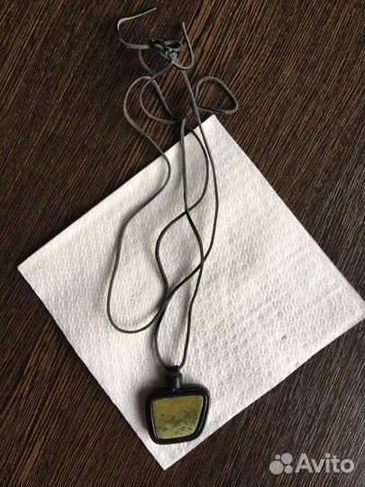 Украшения Нат.камень, невидимки СССР