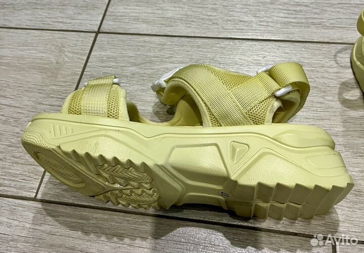 Босоножки для девочки