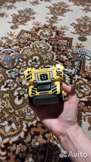 Роботы дерутся